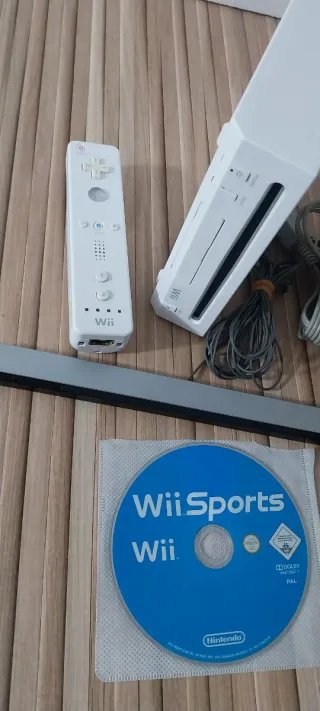 Nintendo Wii Blanca + Wii Sports