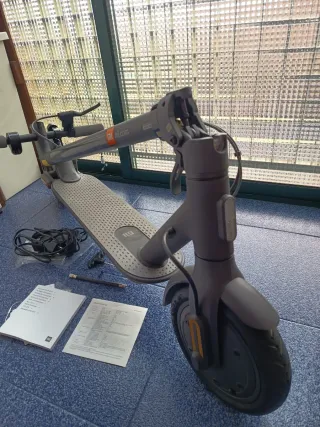 Patinete Eléctrico Xiaomi Mi Essential