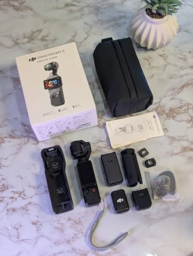 DJI Osmo Pocket 3 Creator Combo