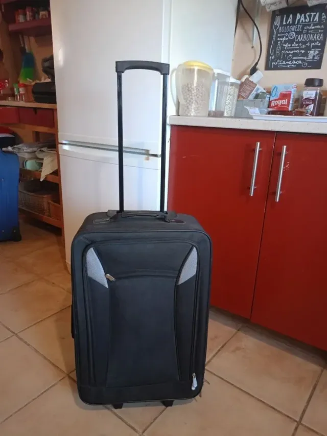 Maleta negra