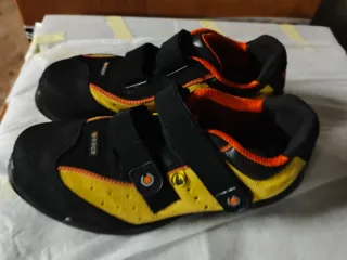 Zapatos Base Cricket Talla 42