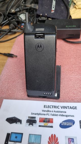 9782N-Cellulare Motorola D470