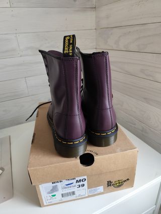 Botas Dr. Martens Moradas Talla 39 Mujer