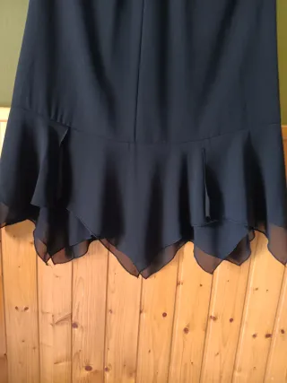 Falda larga negra con volantes