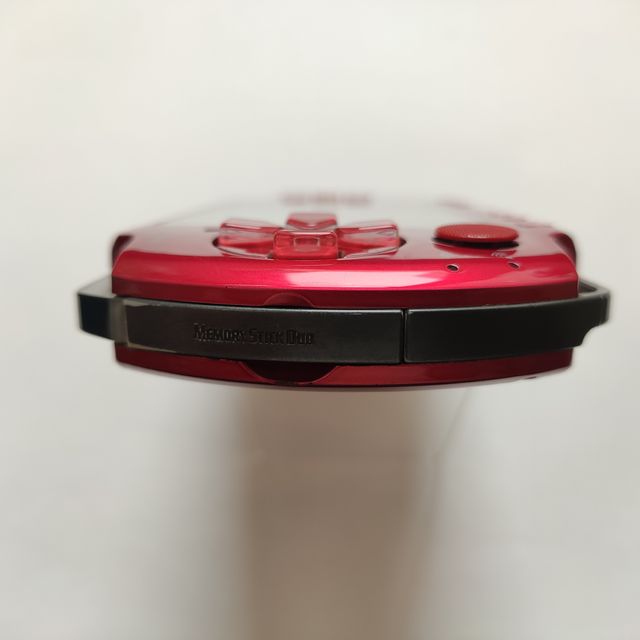 PSP Slim Vermelho Radiante