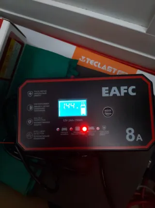 Cargador Inteligente 12V 8A EAFC