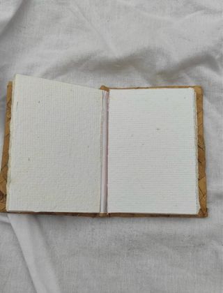 Quaderno con fogli in pergamena