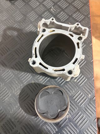 Cilindro y Pistón Yamaha YFZ 450