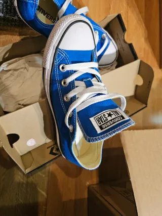 Converse Talla 36.5 Azul y Blanco