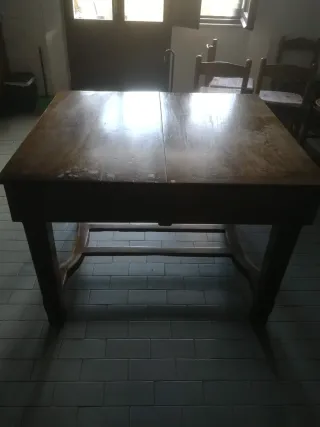 Tavolo antico in legno massello allungabile