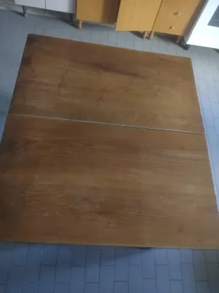 Tavolo antico in legno massello allungabile