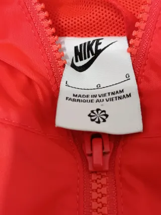 Chubasquero Nike Talla L, ancha