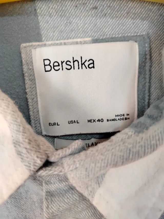 Camisa Bershka cuadros gris y blanco