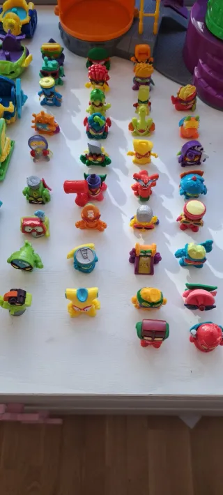 Lote Superthings superzings + Laboratorio