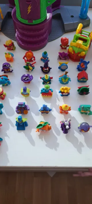 Lote Superthings superzings + Laboratorio