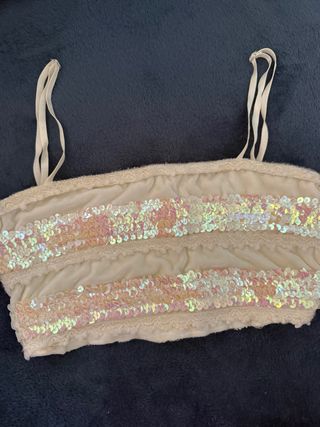 Top blanco con Lentejuelas blanca (reflejo rosa)