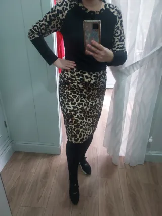 Conjunto falda y camiseta estampado animal