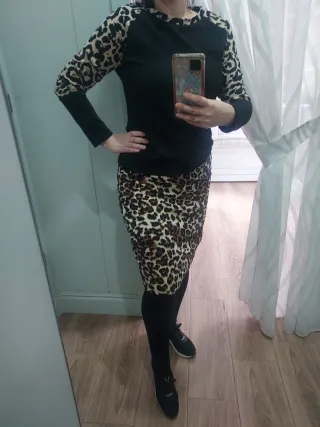 Conjunto falda y camiseta estampado animal