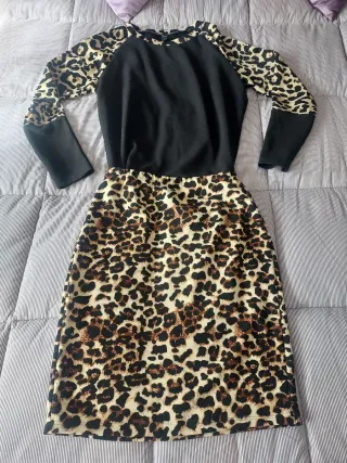 Conjunto falda y camiseta estampado animal