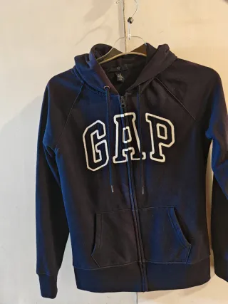 Sudadera GAP con cremallera y capucha