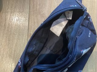 Riñonera Fila azul con logo