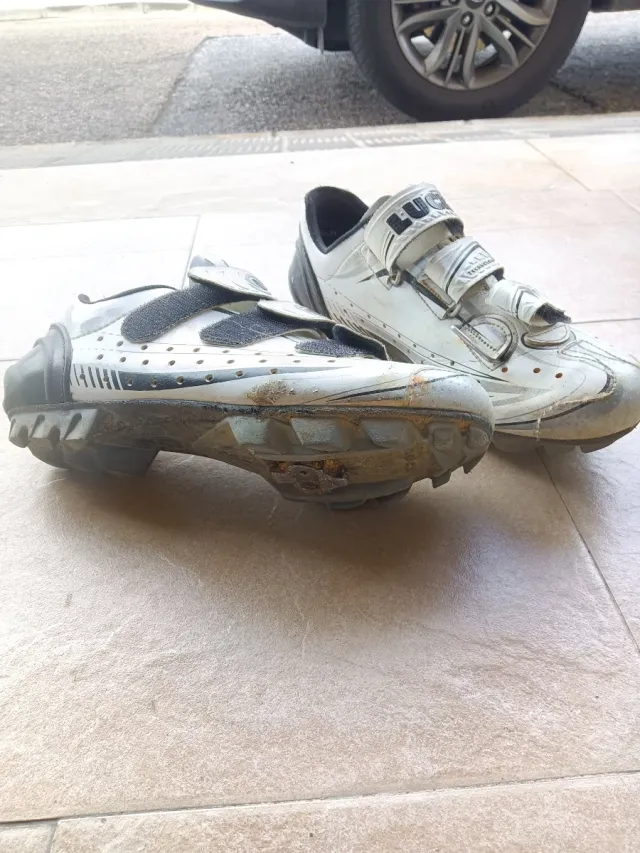 Zapatillas Ciclismo Luck y Pedales Shimano