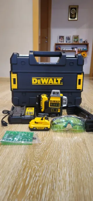 Nivel Láser Dewalt Réplica
