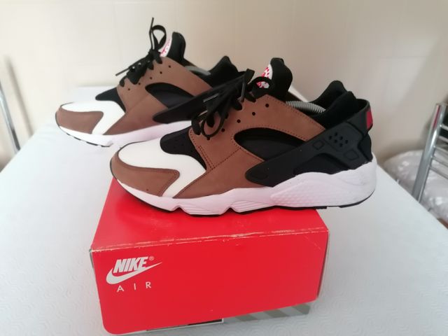 Scarpe Nike Air Huarache Uomo Marrone Bianco Nero