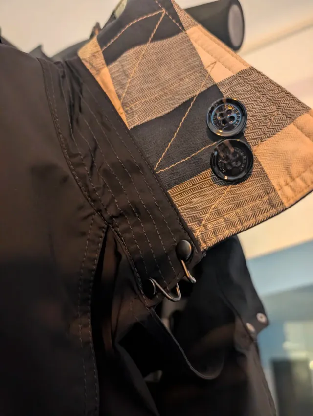 Gabardina Burberry Negra Impermeable