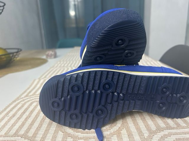 Zapatillas Adidas niño talla 36