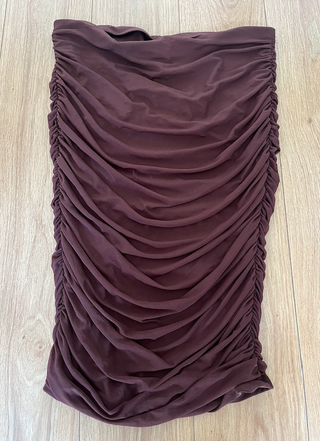 Falda midi de malla marrón chocolate