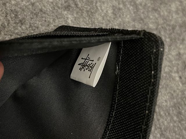 Cartera Stüssy Negra
