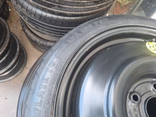 Toyota Corolla moderno - Rueda de galleta