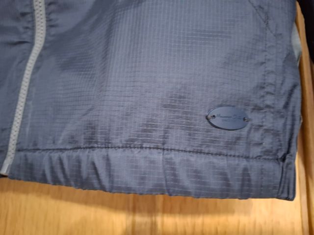 Chubasquero niño Massimo Dutti T.9-10 años SEMINUE