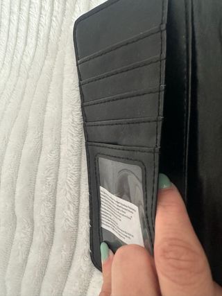 Porta-moedas e porta-telemóvel