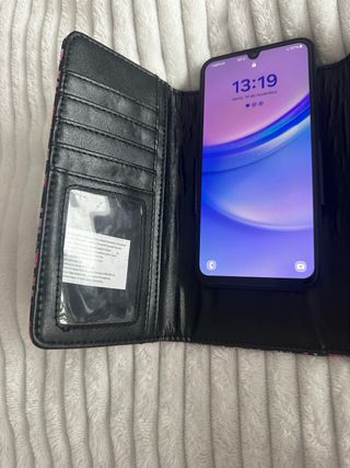 Porta-moedas e porta-telemóvel