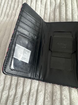 Porta-moedas e porta-telemóvel