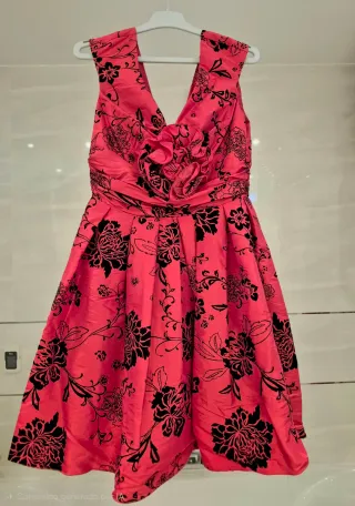 Vestido fiesta rosa y negro floral