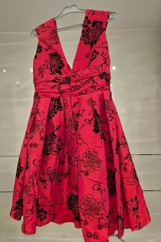 Vestido fiesta rosa y negro floral