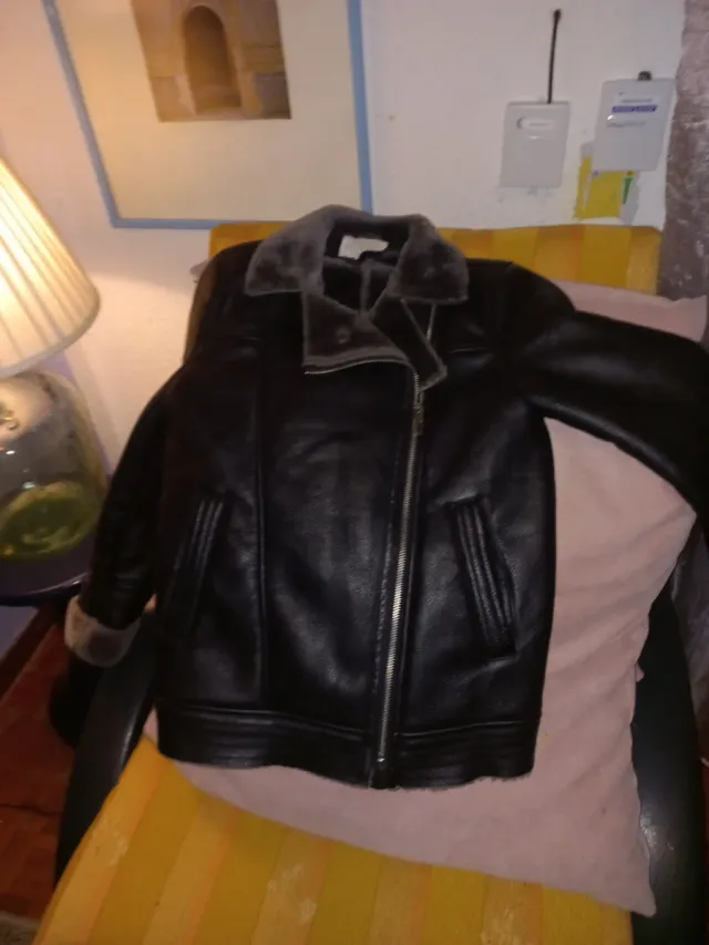 Chaqueta de cuero sintético con forro