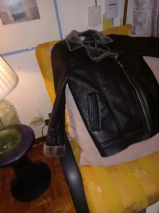 Chaqueta de cuero sintético con forro
