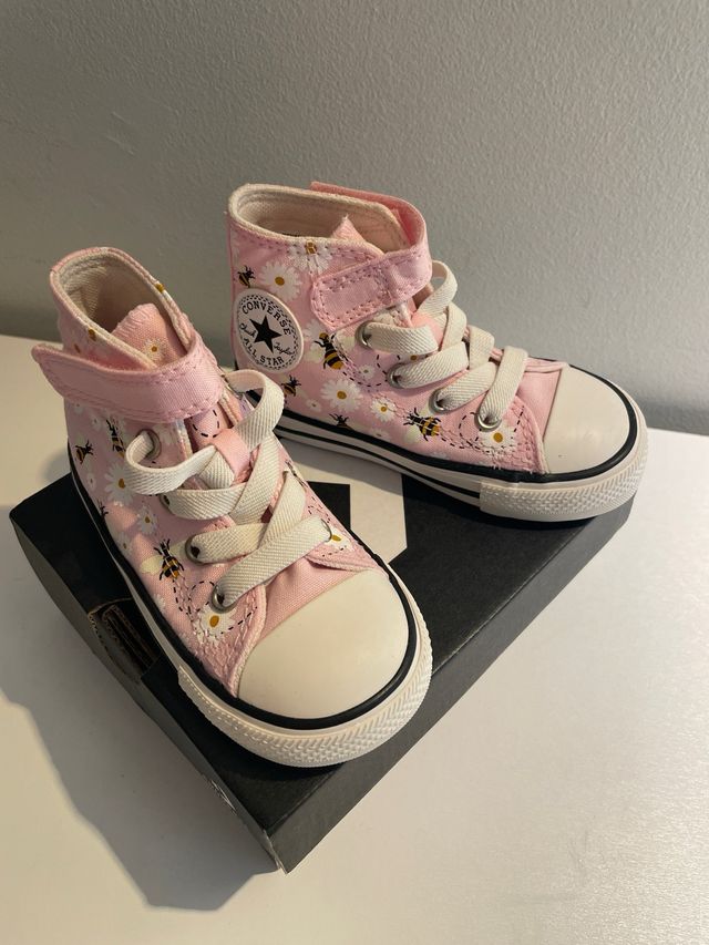 Converse rosas flores y abejas T22