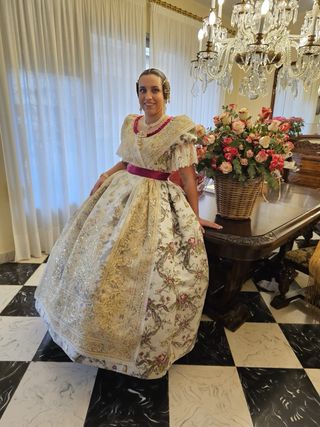 Modista de Indumentaria Valenciana!