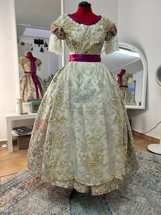 Modista de Indumentaria Valenciana!