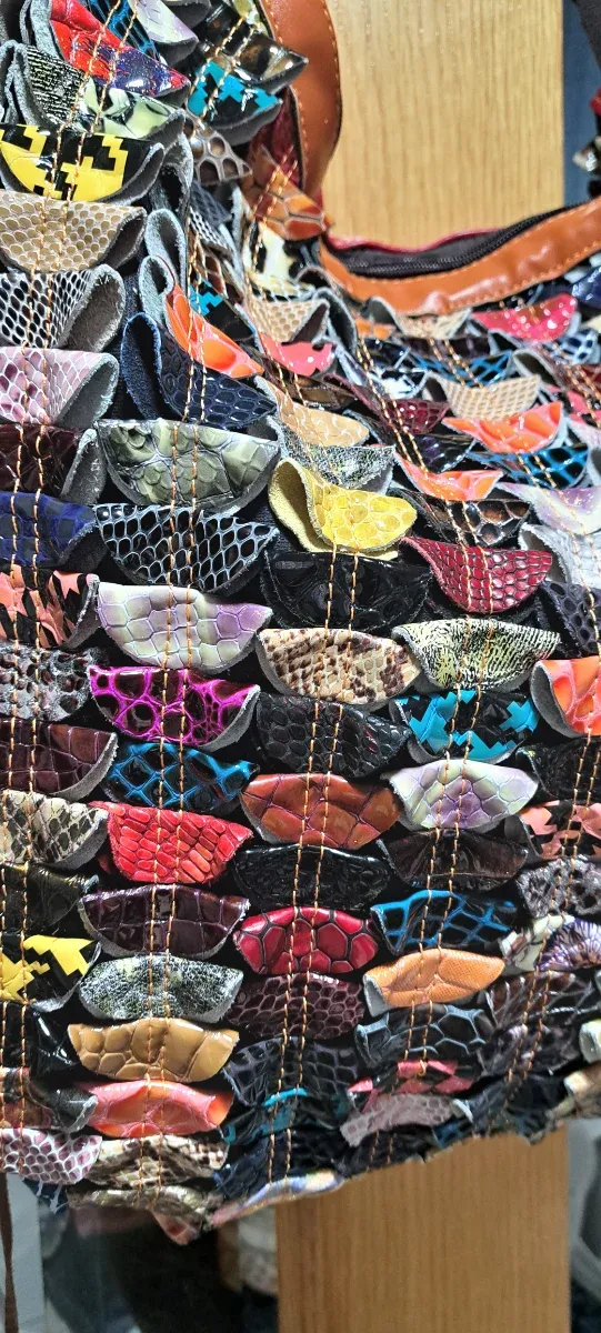 Bolso de piel multicolor