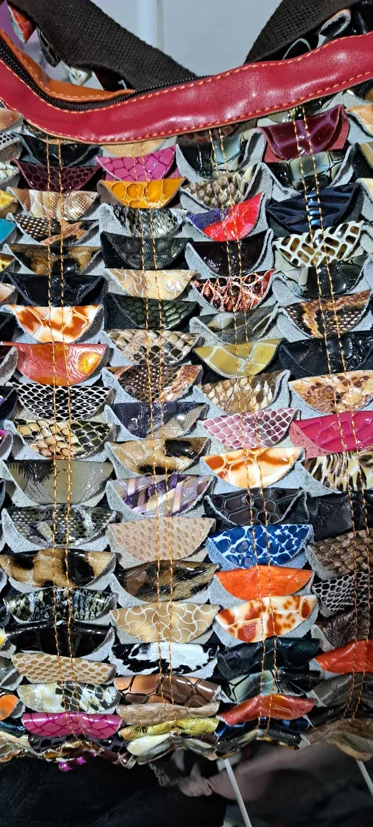 Bolso de piel multicolor