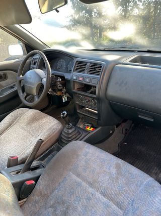 Nissan Almera 1998