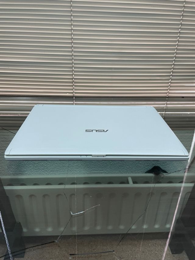 Portátil Asus Intel i5 500GB