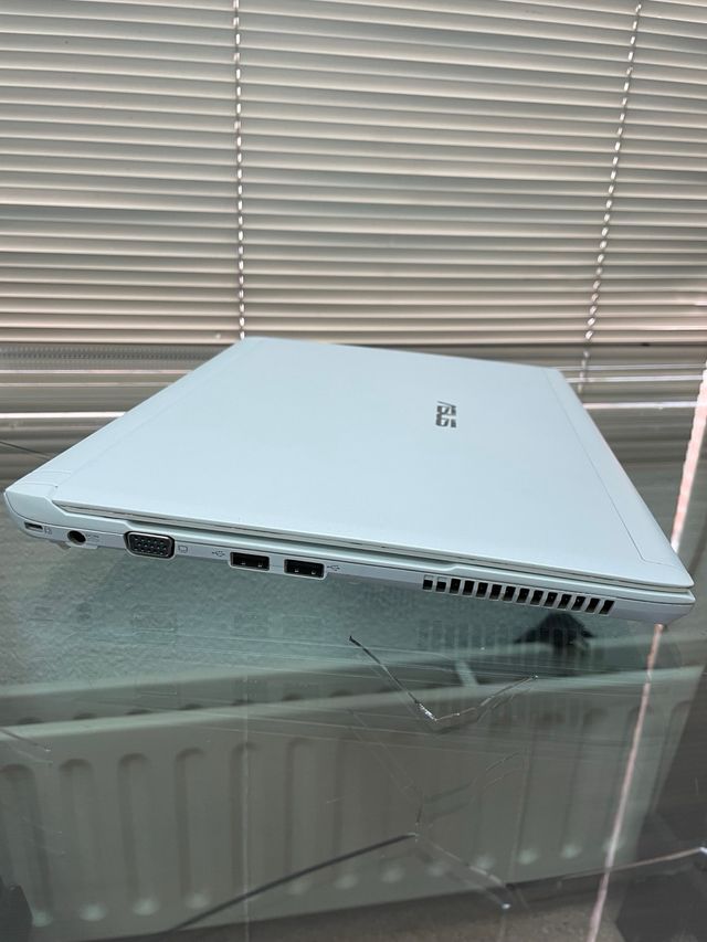 Portátil Asus Intel i5 500GB