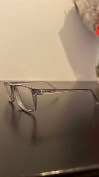 Lentes Arnette Pasta Grises.